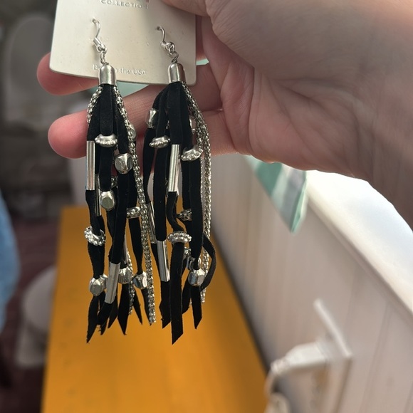 Mia Collection Silver Black Chain Velvet Tassel Western Beaded Dangle Earrings - Picture 5 of 5